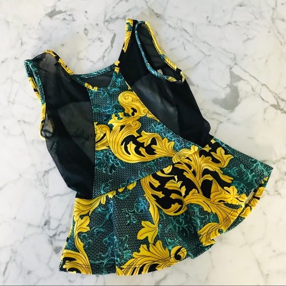 NEW Peplum Pattern Top - Picture 3 of 8